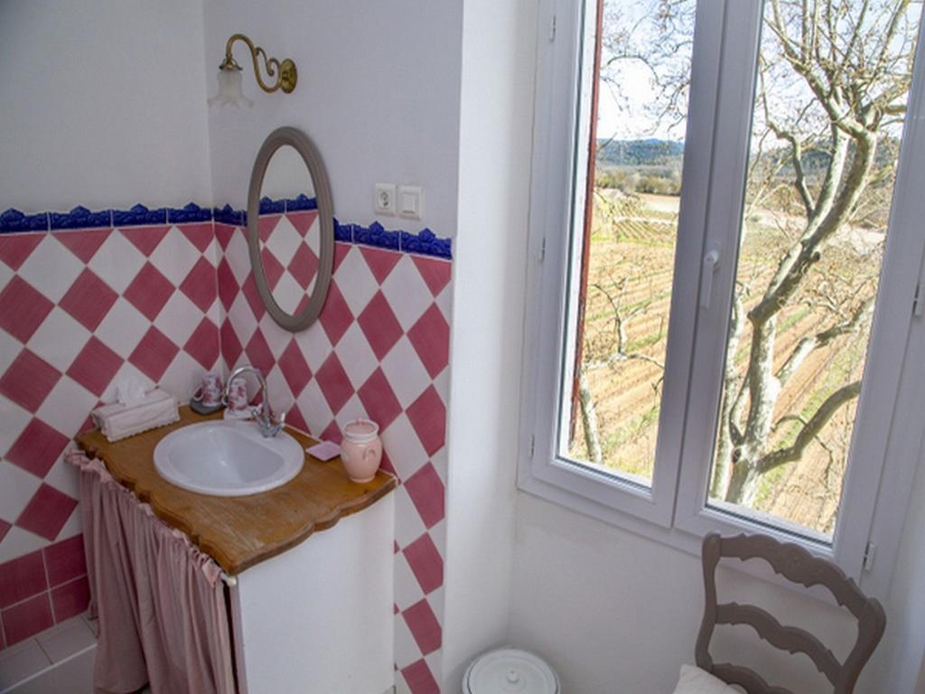 Domaine Saint Dominique Hotel Seillons-Source-d'Argens Стая снимка